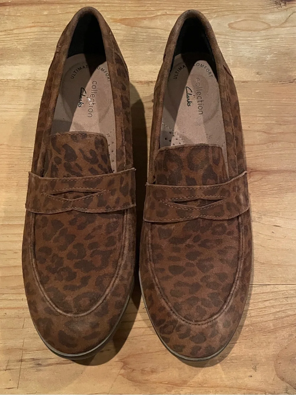 NWT Clark’s Comfort Coll Animal Print Suede Slip on loafers Old Money Capsule 8